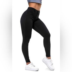 Fitjeans Contour Black Medium
